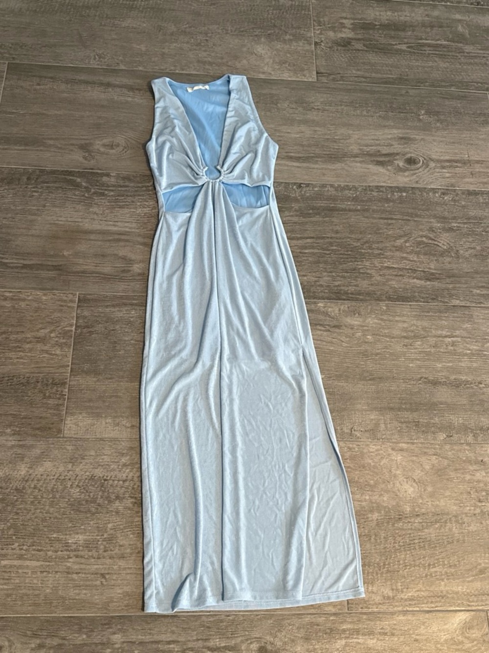 Sleeveless Light Blue Maxi Dress with Front Ring Cutout